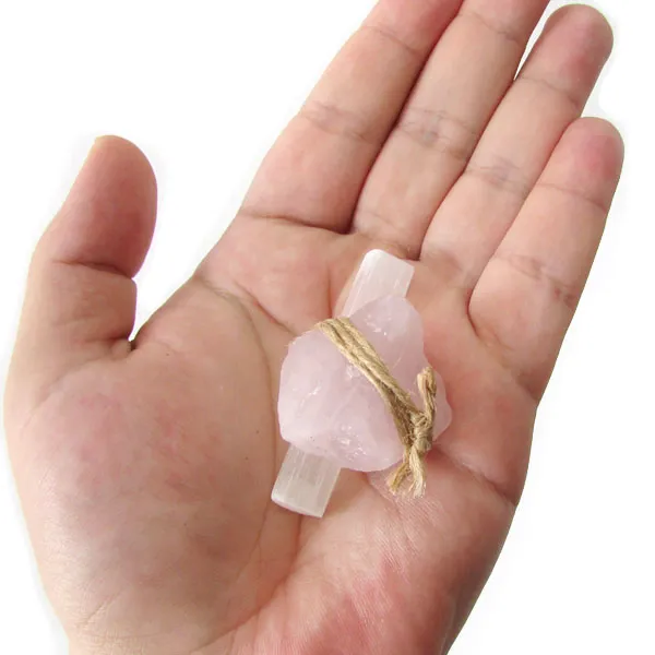 talisma_do_amor_com_quartzo_rosa_e_selenita_amor_proprio_e_cura_emocional_13778_3_55e9cbbbab3d746dedb125b22b781204